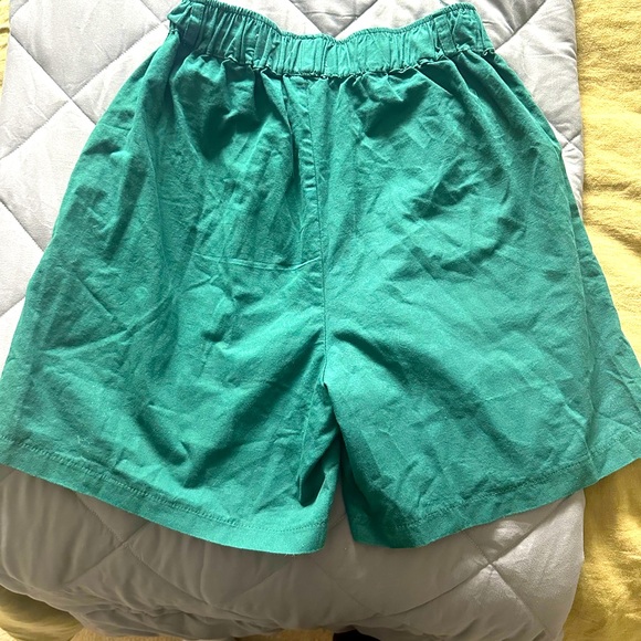 Little mountain shorts - Picture 2 of 5